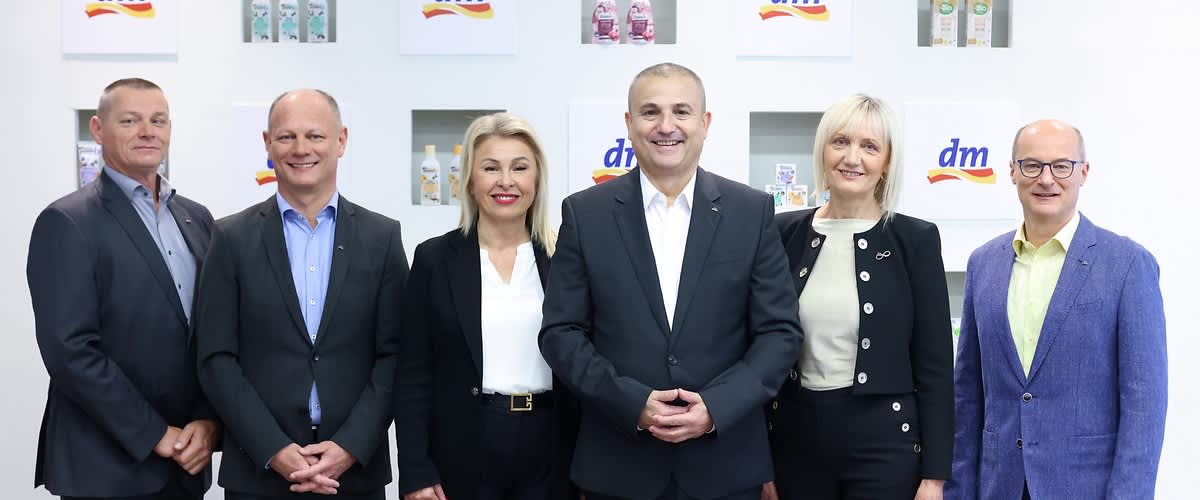 Im Bild: Die Geschäftsführung von dm Kroatien