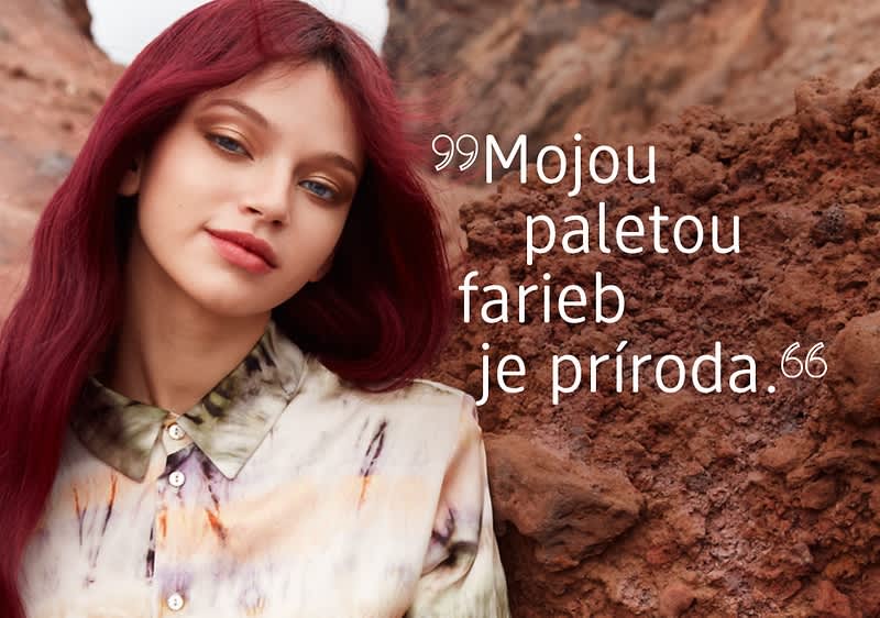 Žena s textom "Mojou paletou farieb je príroda."