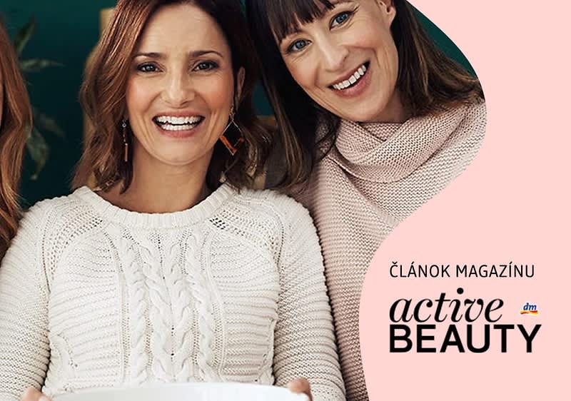 Dve ženy v pletených svetroch s nápisom active BEAUTY v rohu obrázka