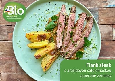 Naservírovaný hotový flank steak na tanieri