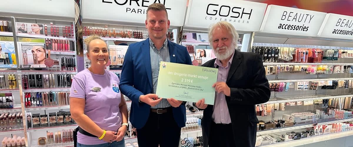 Odovzdanie symbolického šeku