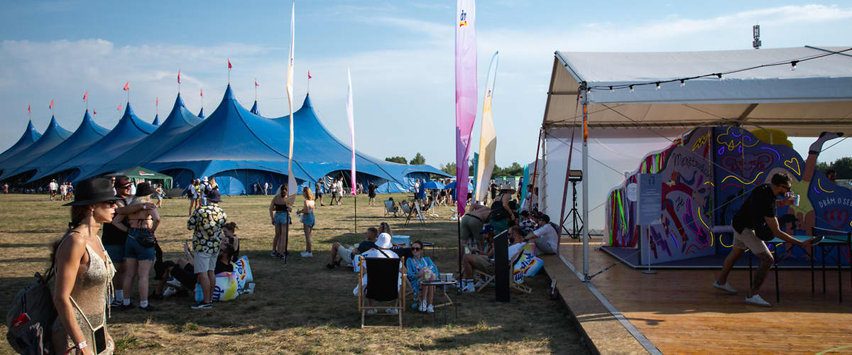 dm zóna na festivale LOVESTREAM