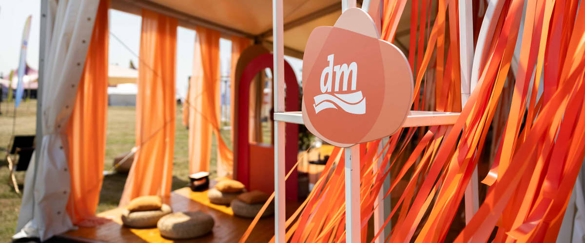 dm zóna na festivale LOVESTREAM