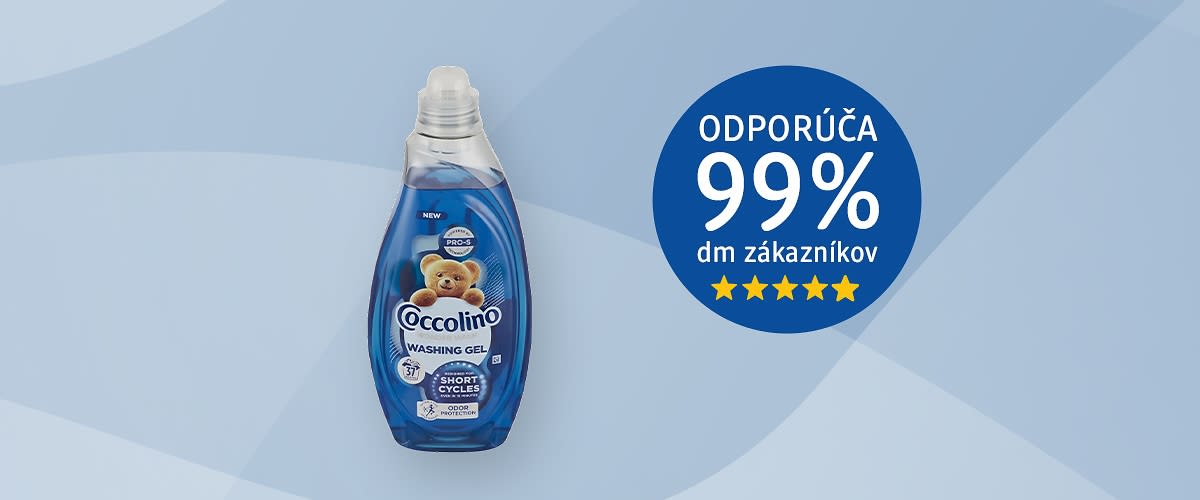 Gél na pranie Coccolino s medvedíkom na modrom pozadí, odporúčaný 99% zákazníkov dm, päť hviezdičiek hodnotenie