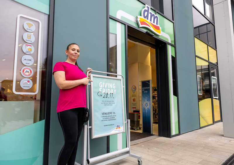 Giving Friday v predajni dm