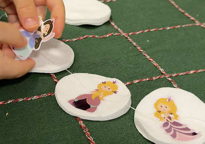 Nálepky na odličovacích tampónikoch