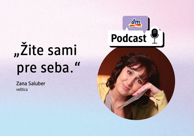 dm podcast s textom „Žite sami pre seba“ a logom dm.