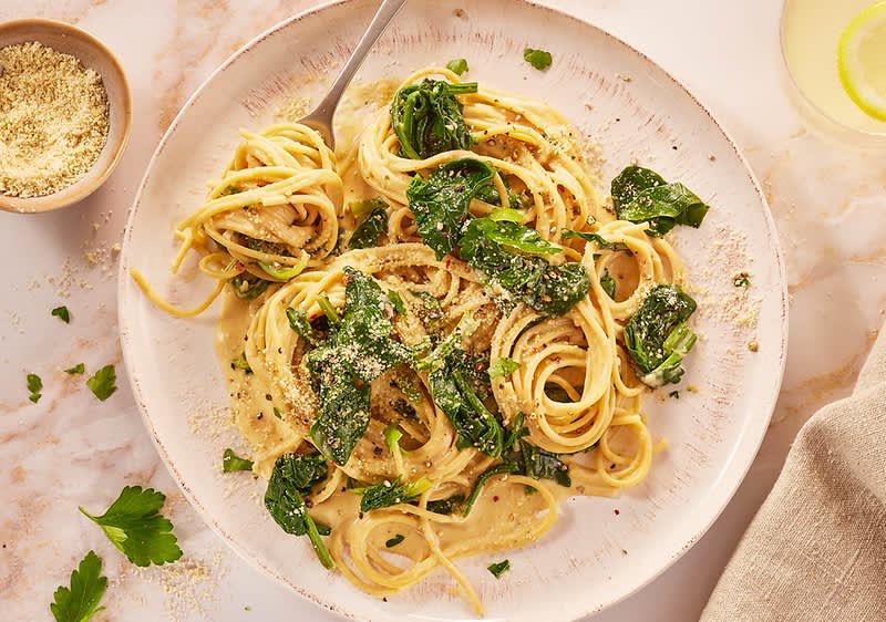 Vegánske špagety "Carbonara" so špenátom