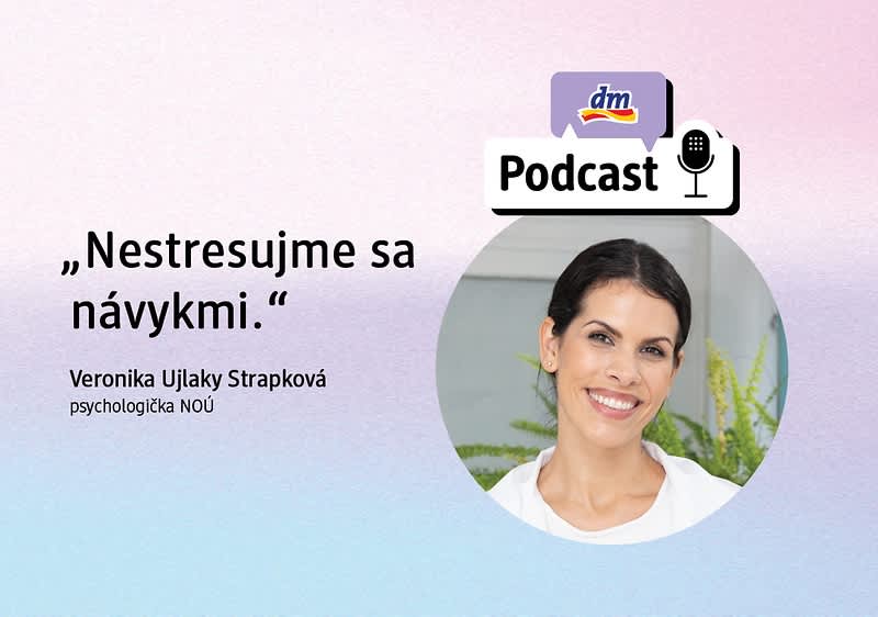 dm podcast s textom „Žite sami pre seba“ a logom dm.