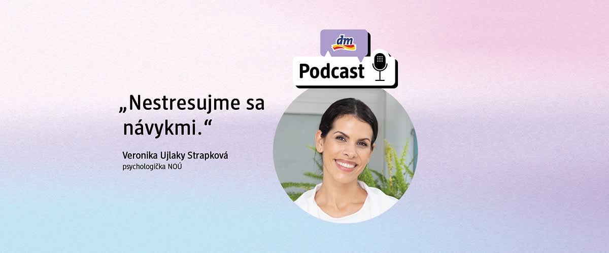 dm podcast s textom „Žite sami pre seba“ a logom dm.