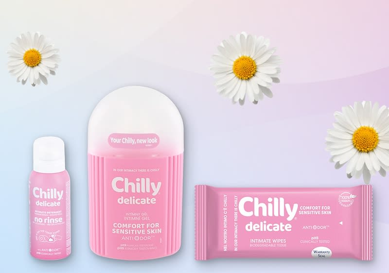 Ružové balenie intímnej starostlivosti Chilly delicate s obrúskami a kvetmi harmančeka