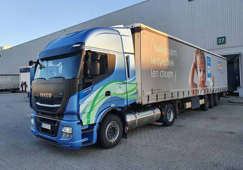 dm testuje kamión na zemný plyn