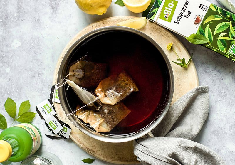 Príprava čajového sirupu.