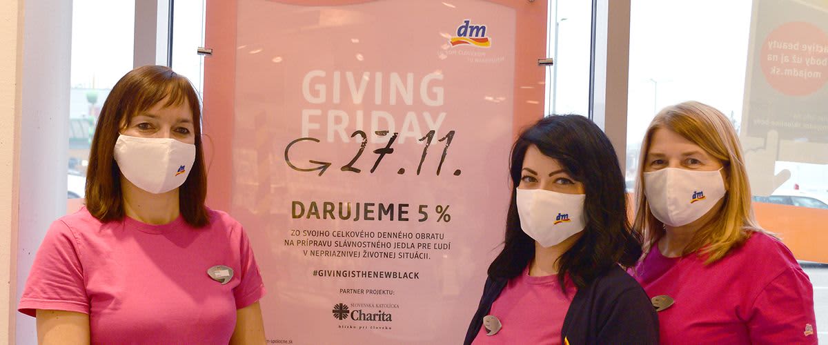 Giving Friday v dm predajni