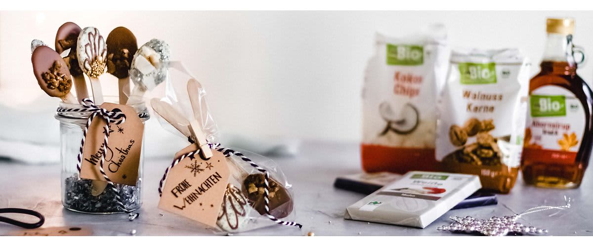 čokoládové lyžičky a ingrediencie dmBIo