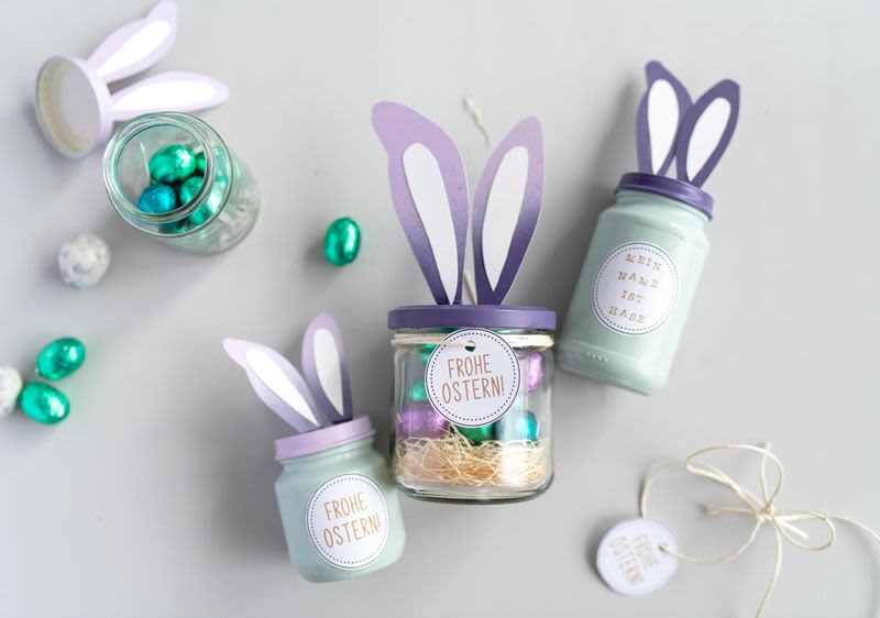 Veľkonočný pohár so zajačími uškami.