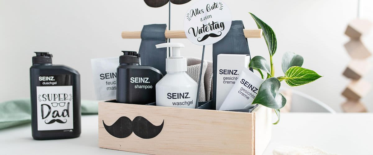 Darčeková škatuľka s produktmi dm značky SEINZ.