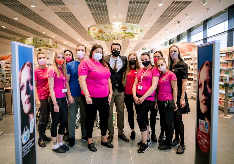 Otvorenie dm predajne v OC Mlyny v Nitre.