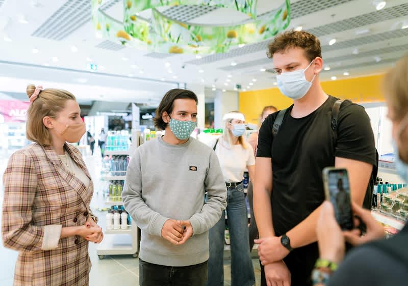 Otvorenie dm predajne v OC Mlyny v Nitre.