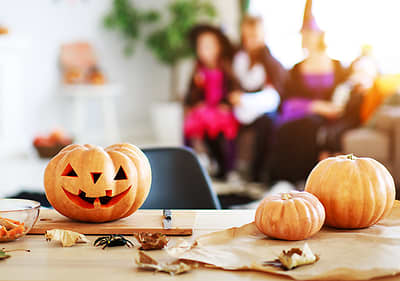Halloween doma.