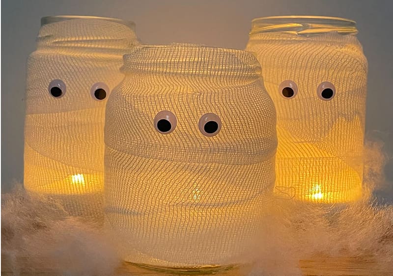 Halloweenske strašidlové svietniky