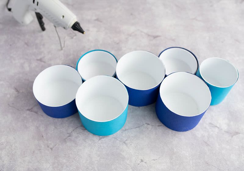 zlepené kozmetické tégliky