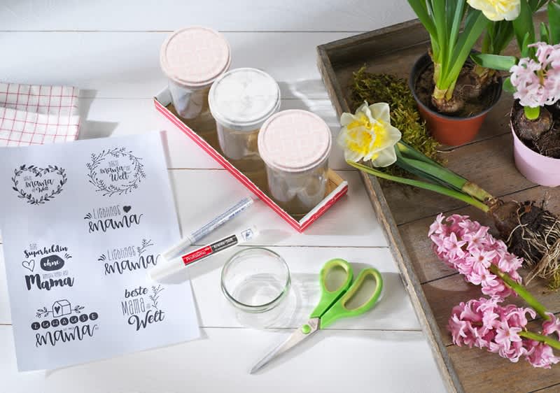 Cvetlični lončki s sporočilom  