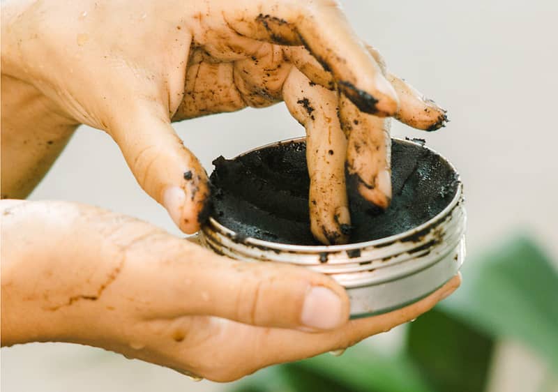 Piling za telo in obraz iz domačih sestavin