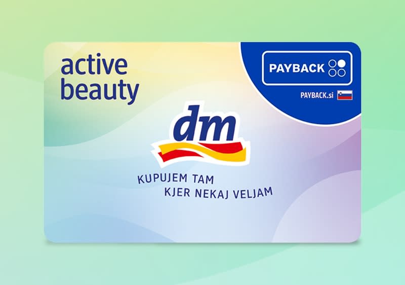 laptop na stolu s otvorenim ekranom na Portal dm active beauty