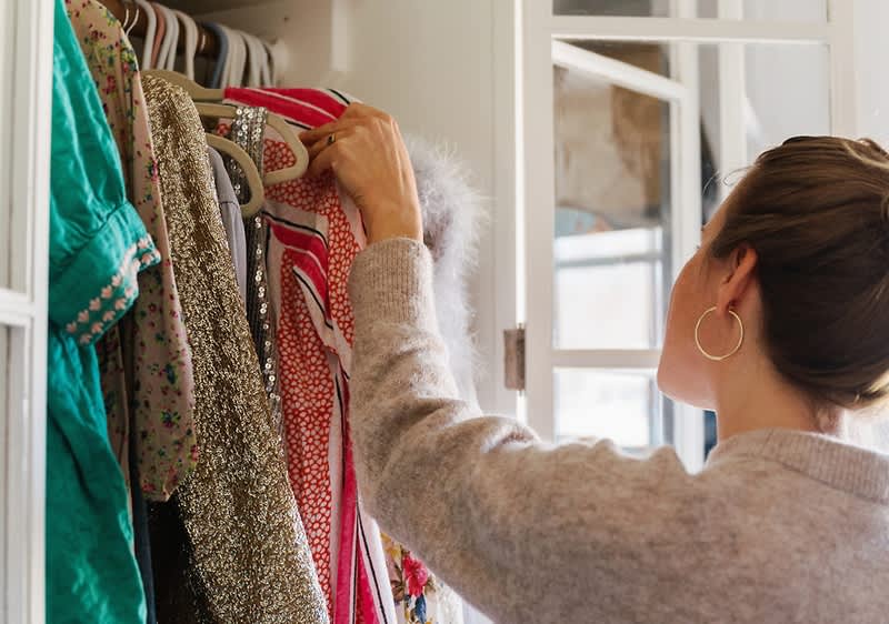  Dišeča garderobna omara