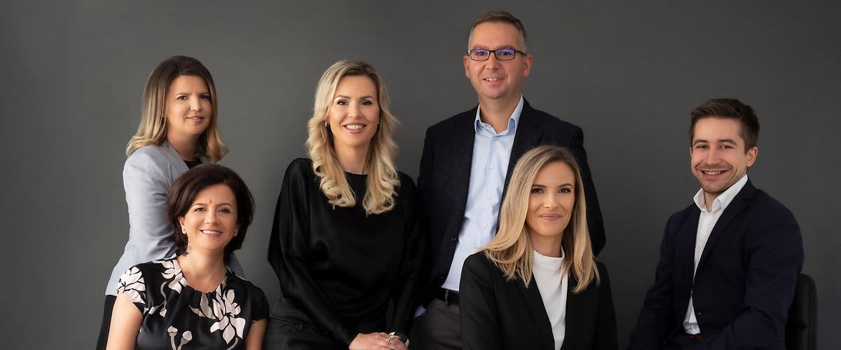 Im Bild: Die Geschäftsführung von dm Rumänien