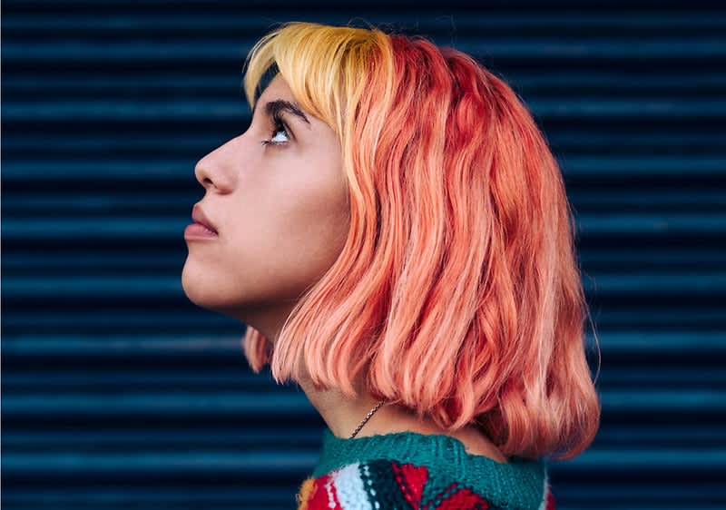 Odstranjevanje barve za lase in razbarvanje las