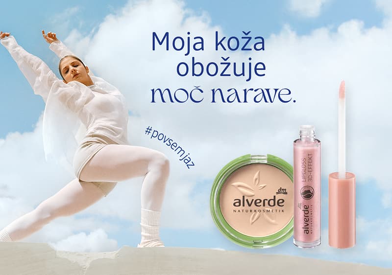 Alt-Text Oblačno nebo z lip glossom v roza embalaži