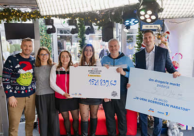 Ekipa Denis Avdić Showa iz studia na Mestnem trgu v Ljubljani