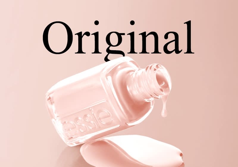 Original lak za nohte z razlitim svetlo rožnatim lakom