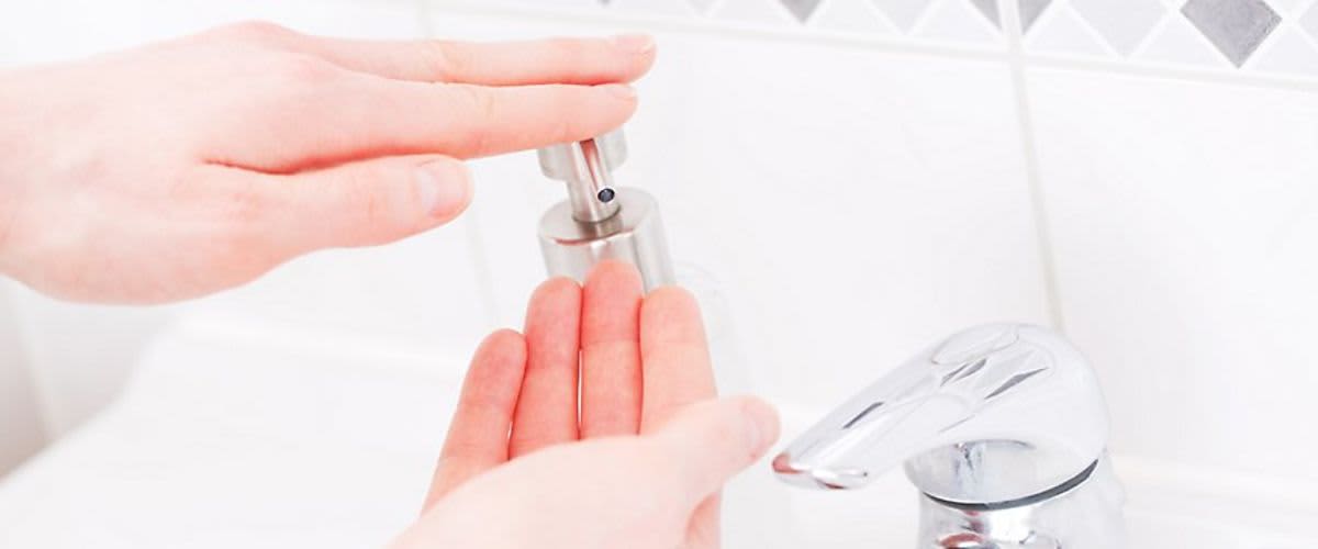 Umivanje rok je izredno pomembno.