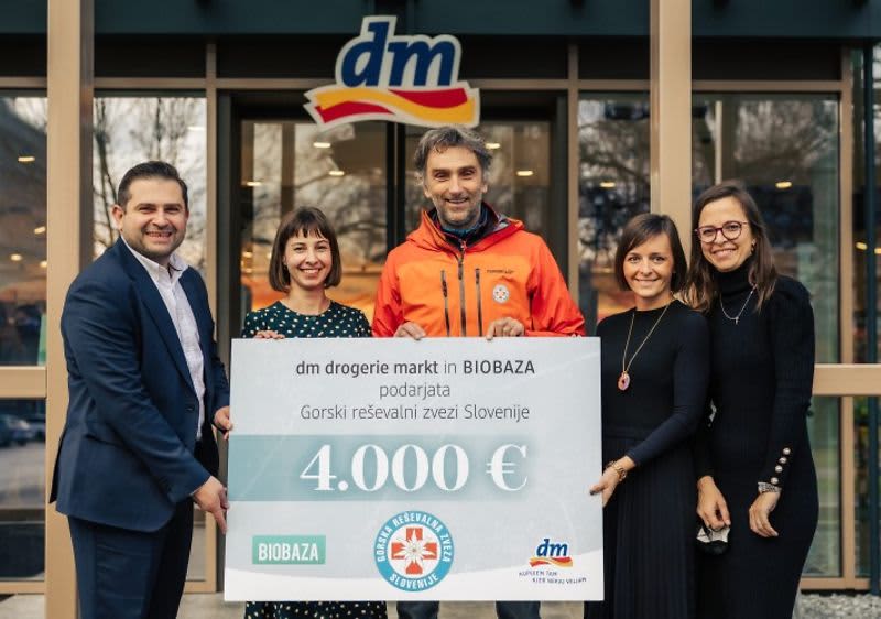 dm predal donacijo v višini 4.000 eur 