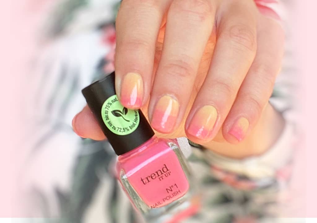 Ombre nokti