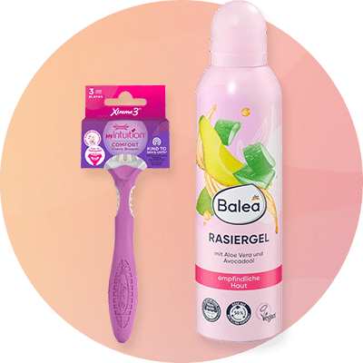 Slika koja prikazuje dva Sundance losiona za sunčanje jedan narandžasti sprej SPF50 i zeleni after sun gel