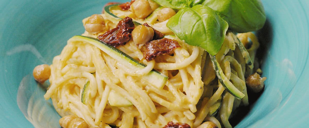 Veganska pasta u sosu od indijskih oraha