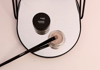 1.	korak: Nanesite osnovu za ajlajner