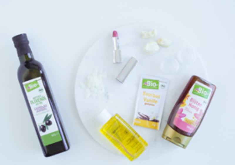 Zutaten für den Lippenbalsam zum selber machen