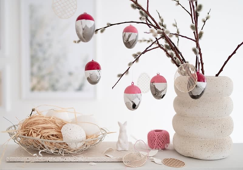 Osterstrauch mit Eiern