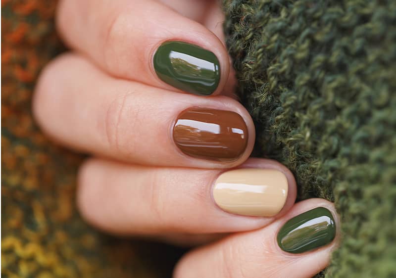 Herbstliches Nageldesign