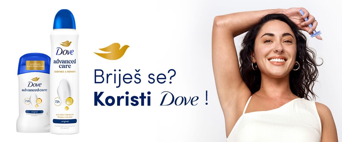 Slika koja prikazuje nasmejanu ženu koja pokazuje pazuh sa dezodoransom ključna reč: dezodorans