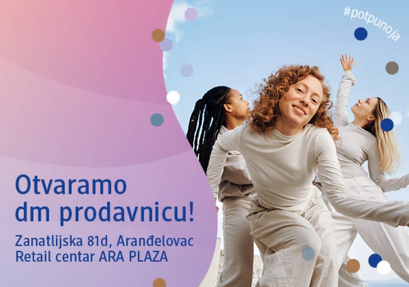 Slika koja prikazuje otvaranje dm prodavnice u Aranđelovcu