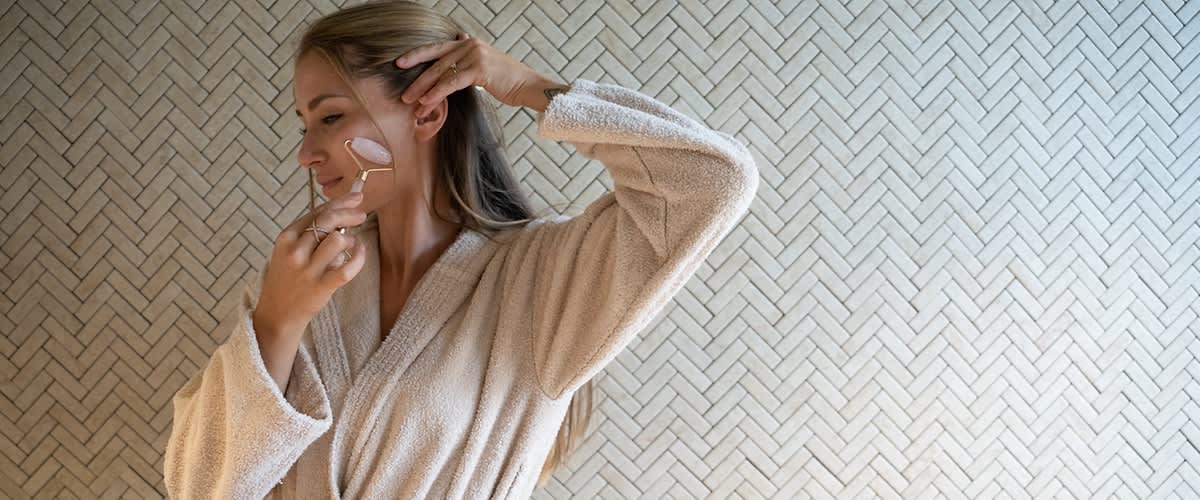 Gua Sha masaža lica: za lepšu kožu