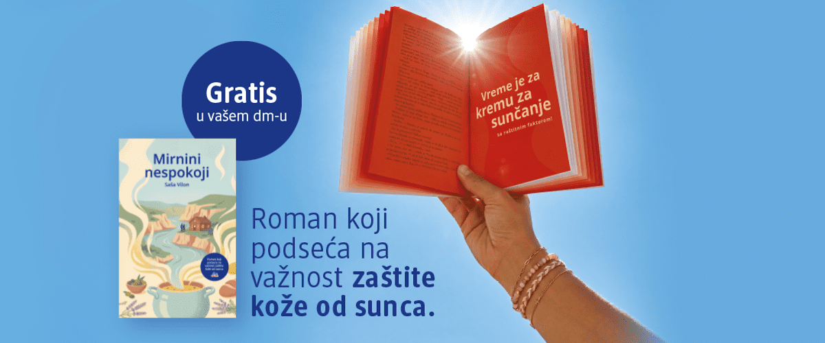 Slika koja prikazuje osobu kako drži otvorenu crvenu knjigu i korice knjige na plavoj pozadini ključna reč knjiga