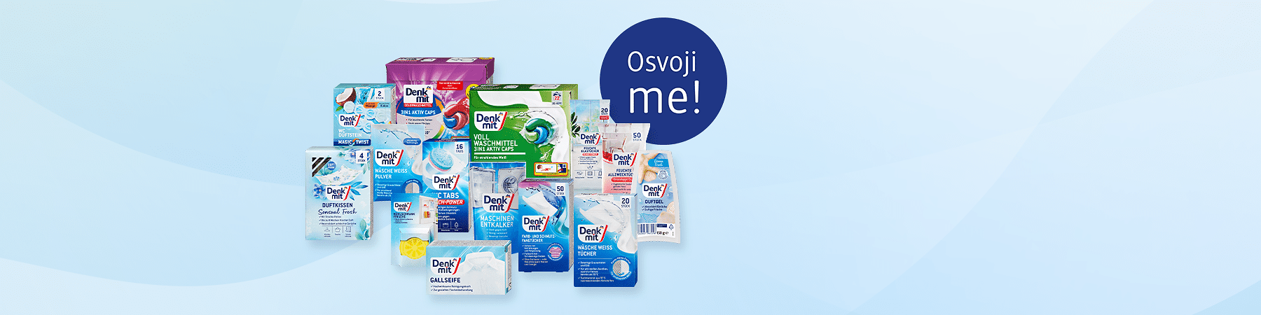 Slika koja prikazuje grupu proizvoda za pranje i čišćenje Denkmit na svetloplavoj pozadini
