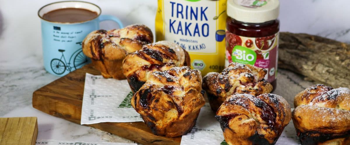 Плетенки со џем од вишни